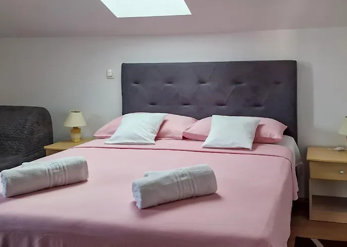 Stunning In Rogotin-ploce With Wifi * Rogotin