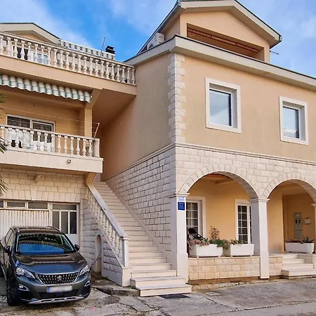 Lovely In Rogotin-ploce With View * Rogotin