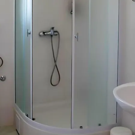 Apartament Gorgeous Apartment In Rogotin-Ploce With Wifi Rogotin
