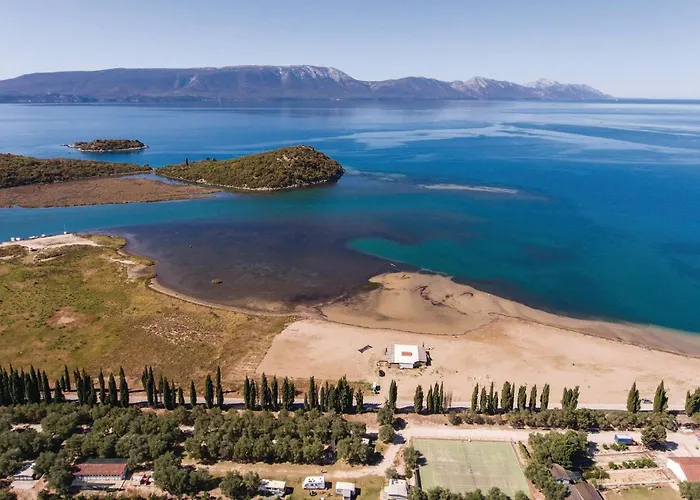 Stunning In Rogotin-ploce With Wifi דירה Rogotin